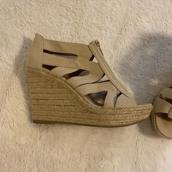 Merona tan colored wedges-from target - Picture 3 of 5